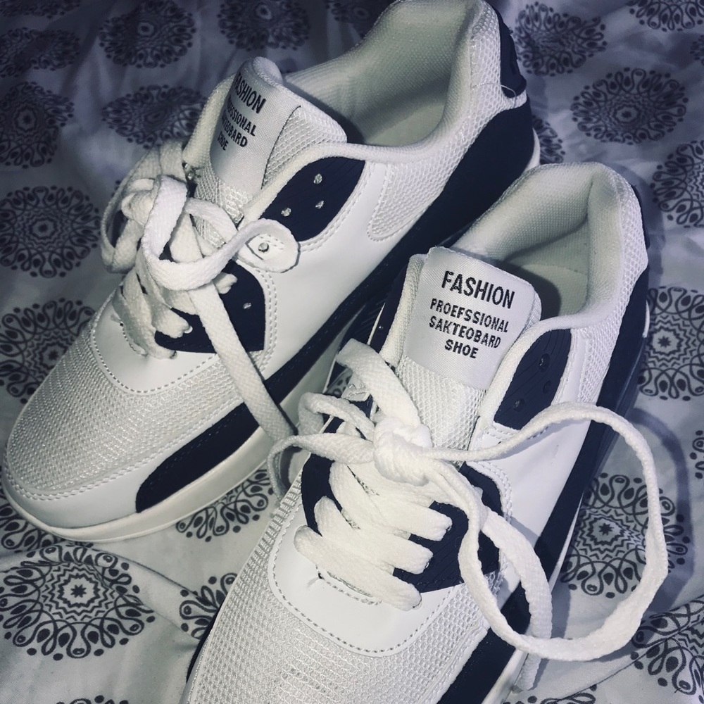 FASHION SNEAKERS 😜